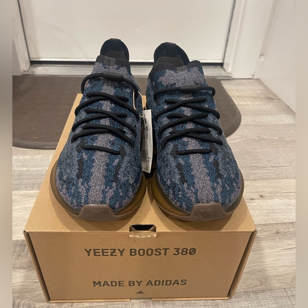 Adidas Yeezy Boost 380